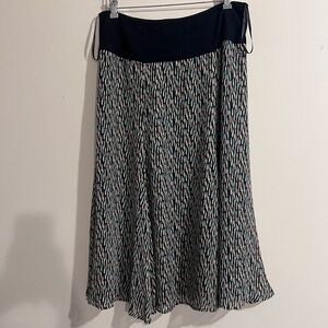 Jones Wear Black and White A-Line Skirt